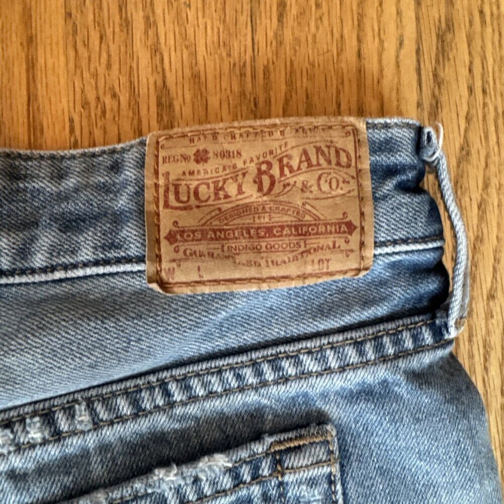 Women’s Lucky Brand Distressed Jean Shorts Size 10/30 - Picture 7 of 14